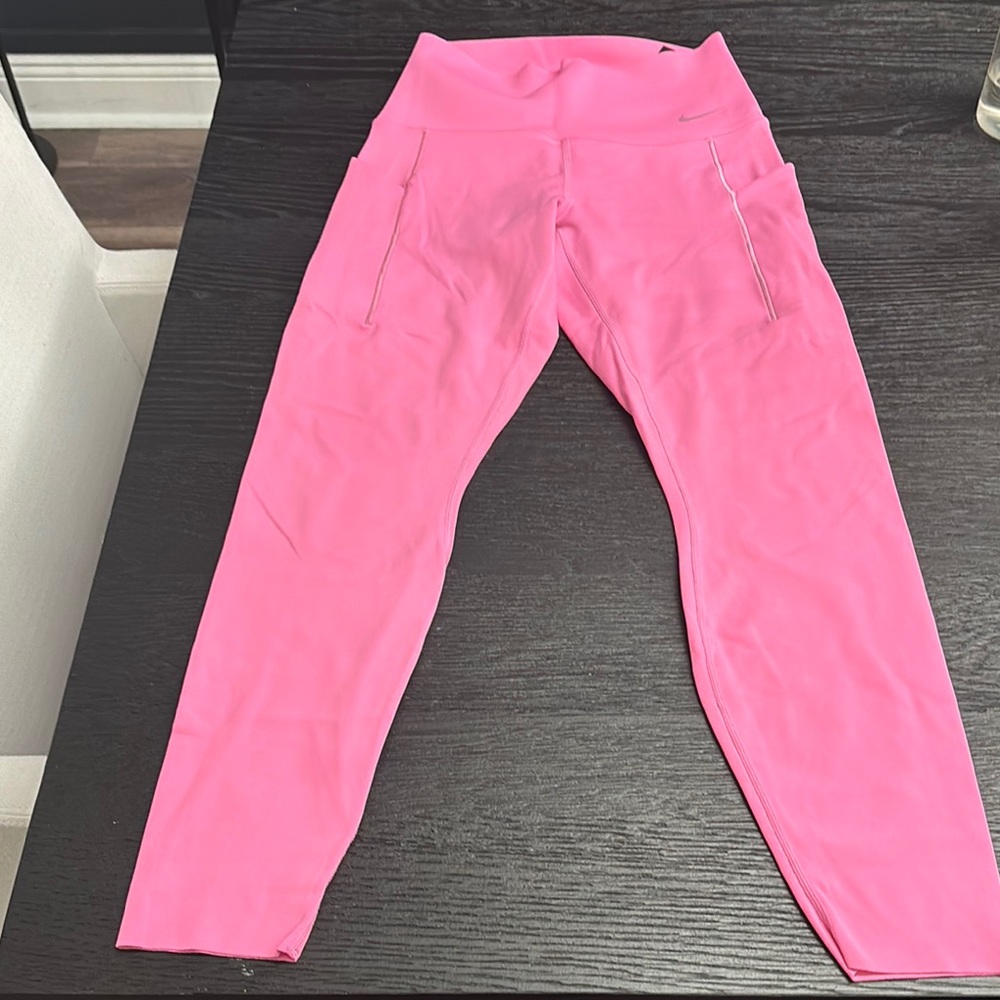 Nike Universe Dri fit leggings
